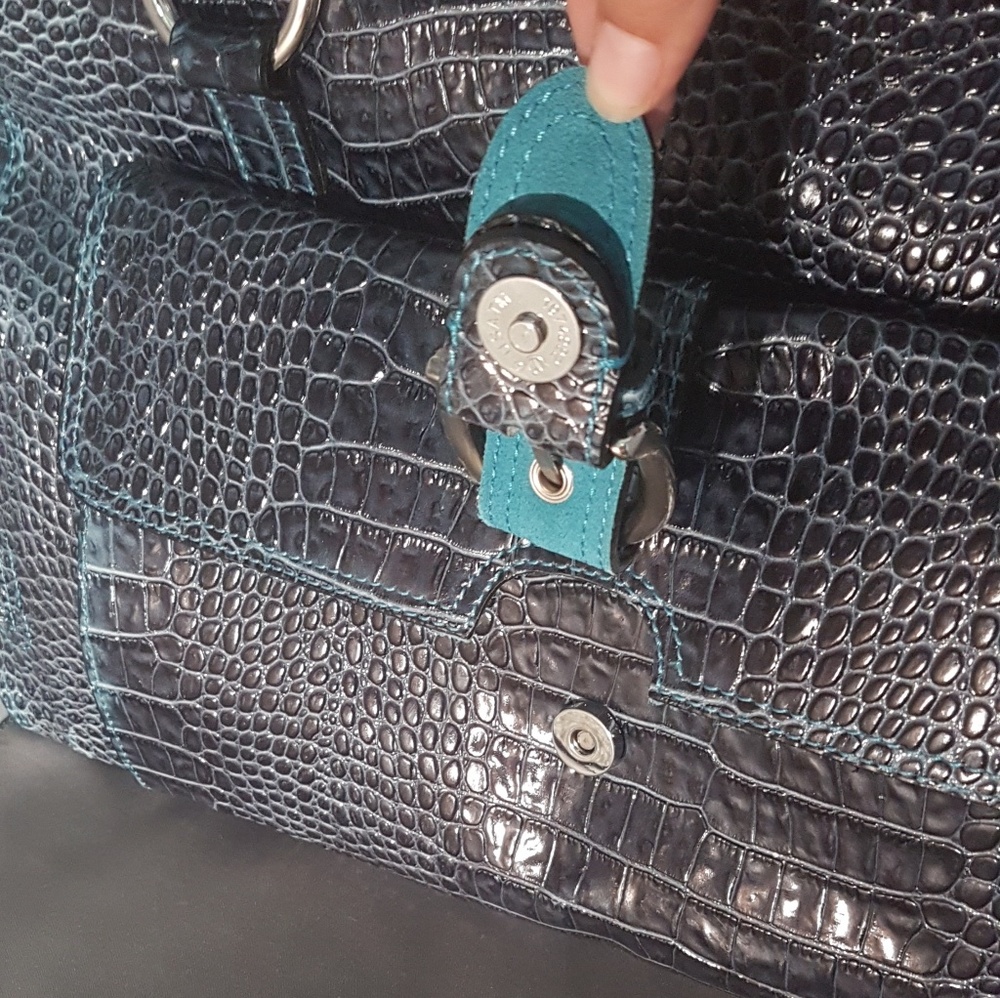 Handbag - Picture 2 of 8
